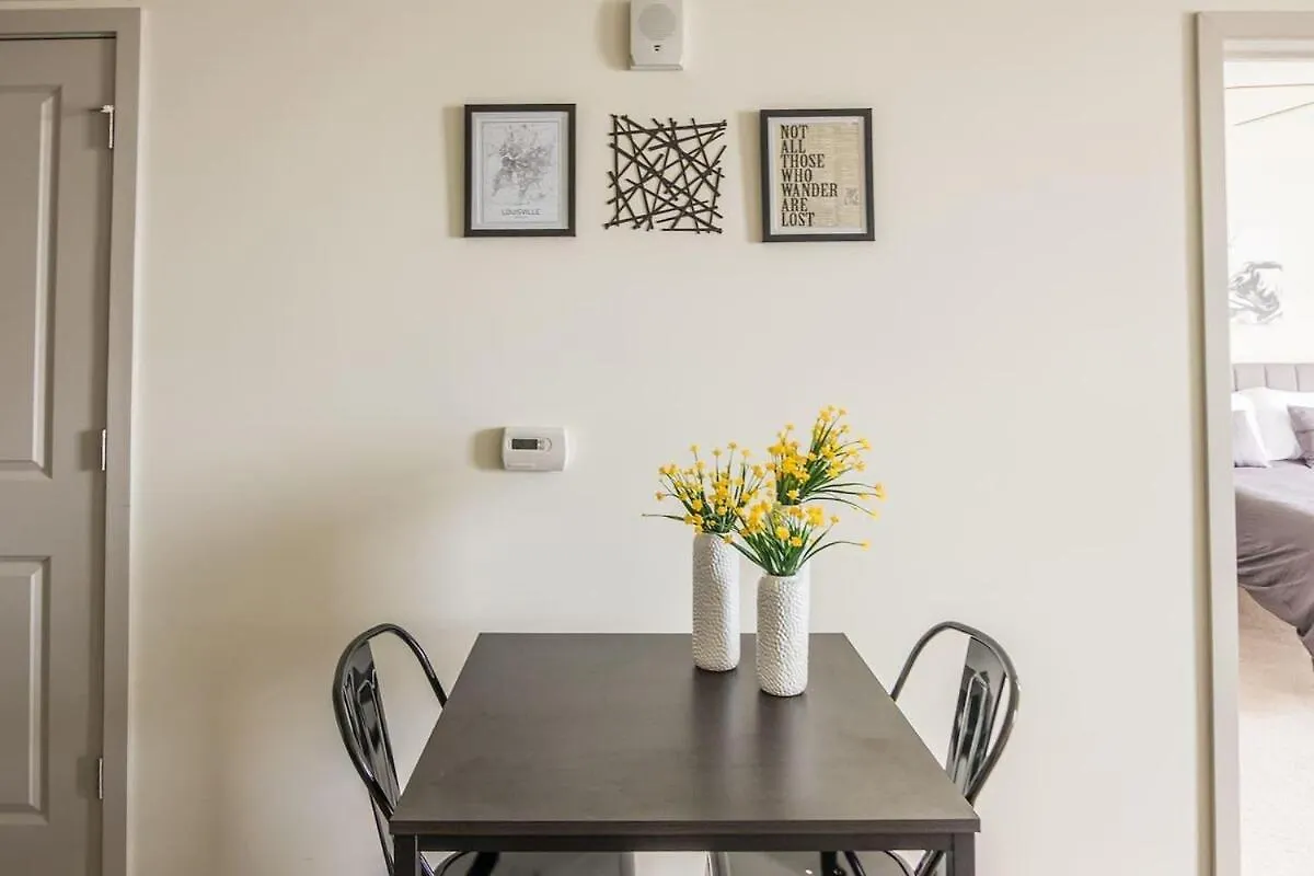 Two Stunning Nulu Cozysuites Louisville Appartamento